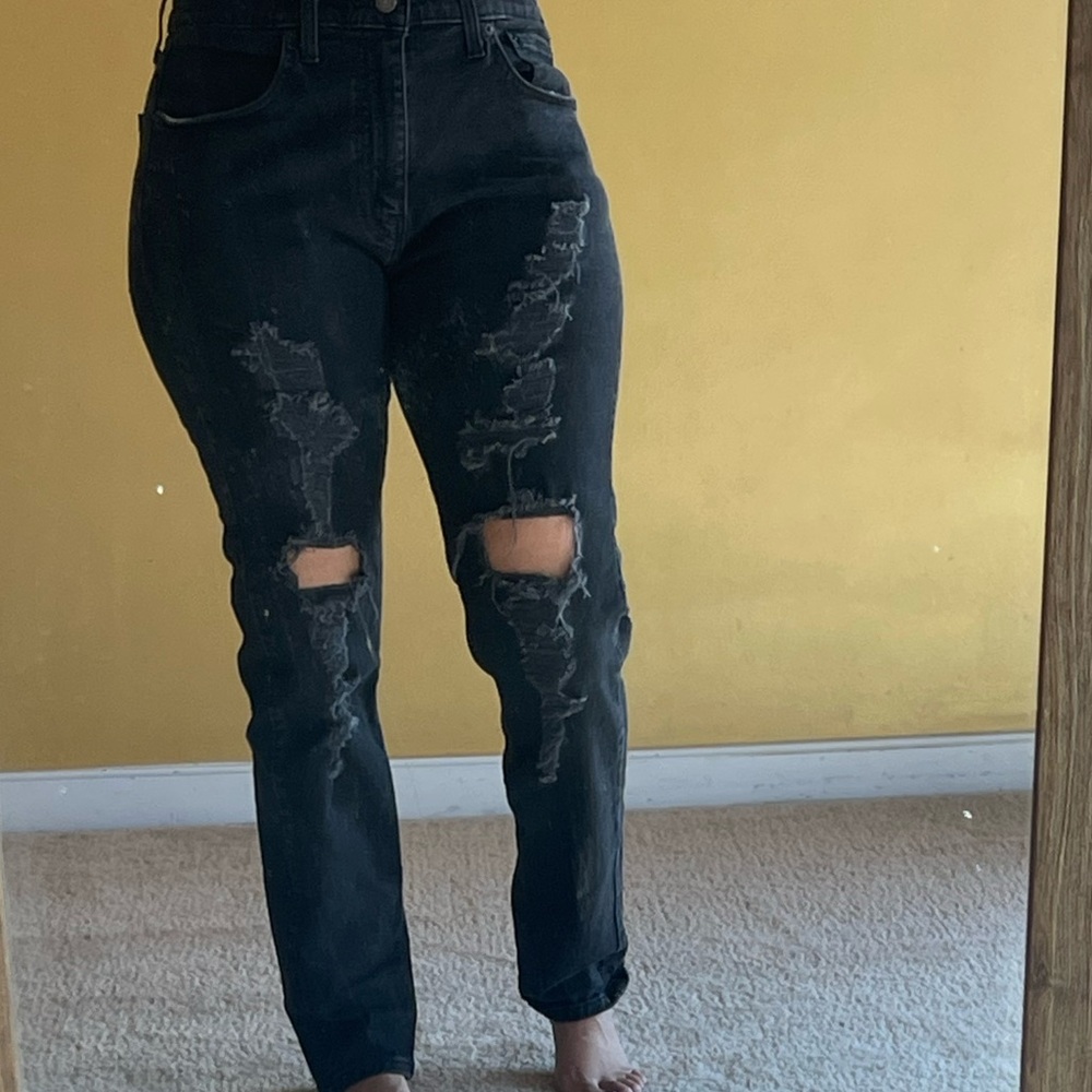Levi's Black Distressed Skinny Jeans
